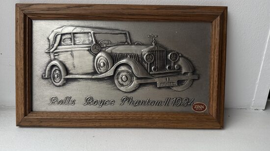 Декор на стену