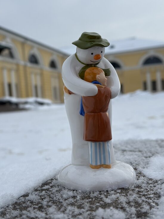 The Snowman the Hug